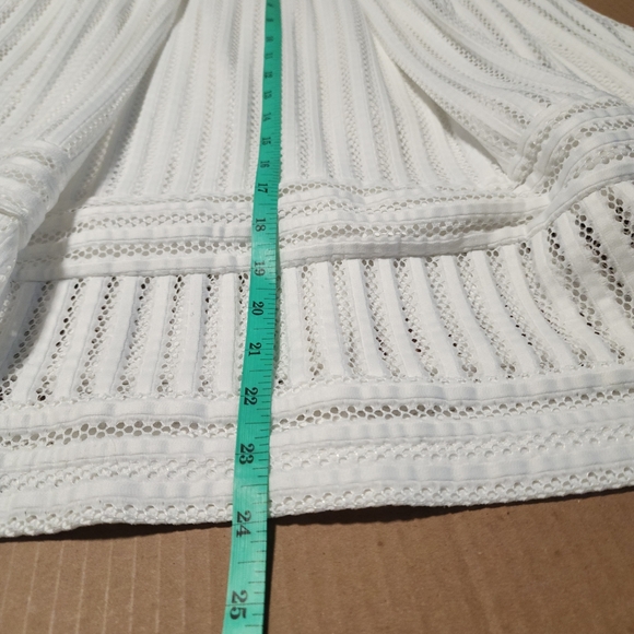 H&M White A-Line Skirt Lace/Eyelet Size 4 - Picture 8 of 10